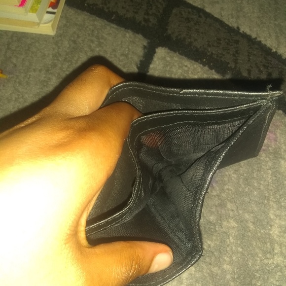 Wallet - Picture 2 of 4